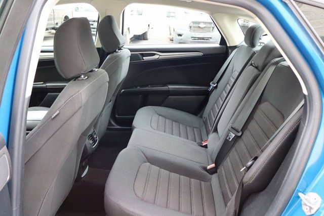 Used 2020 Ford Fusion SE image 13