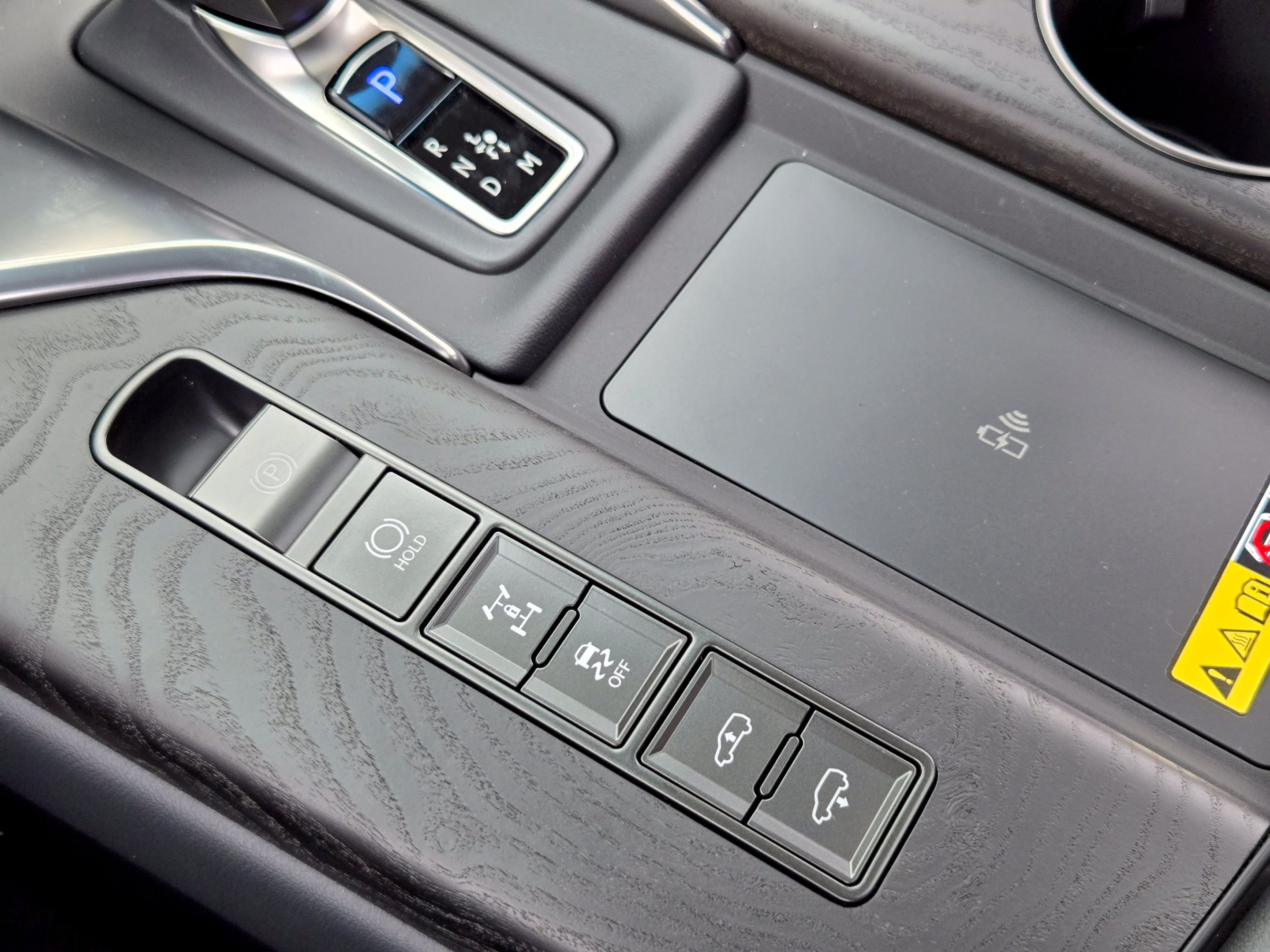 New 2026 Lexus LX 700h Luxury AWD/4WD image 24