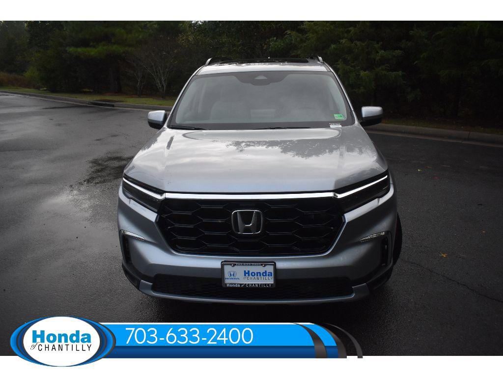 New 2025 Honda Pilot Touring video 3