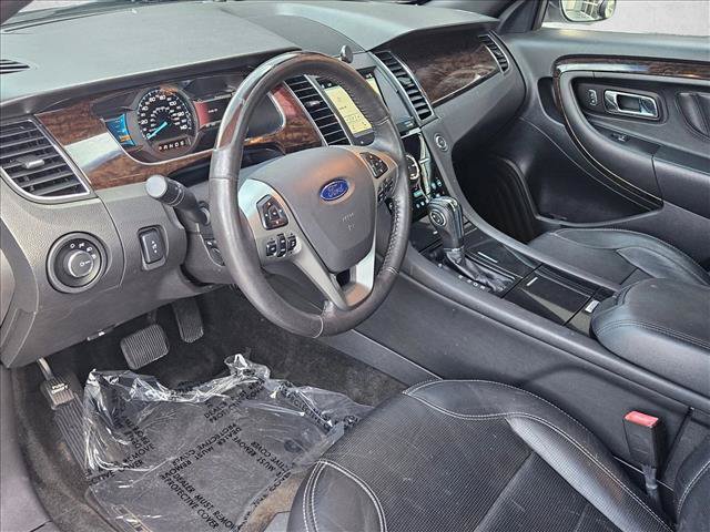 Used 2017 Ford Taurus Limited FWD image 9