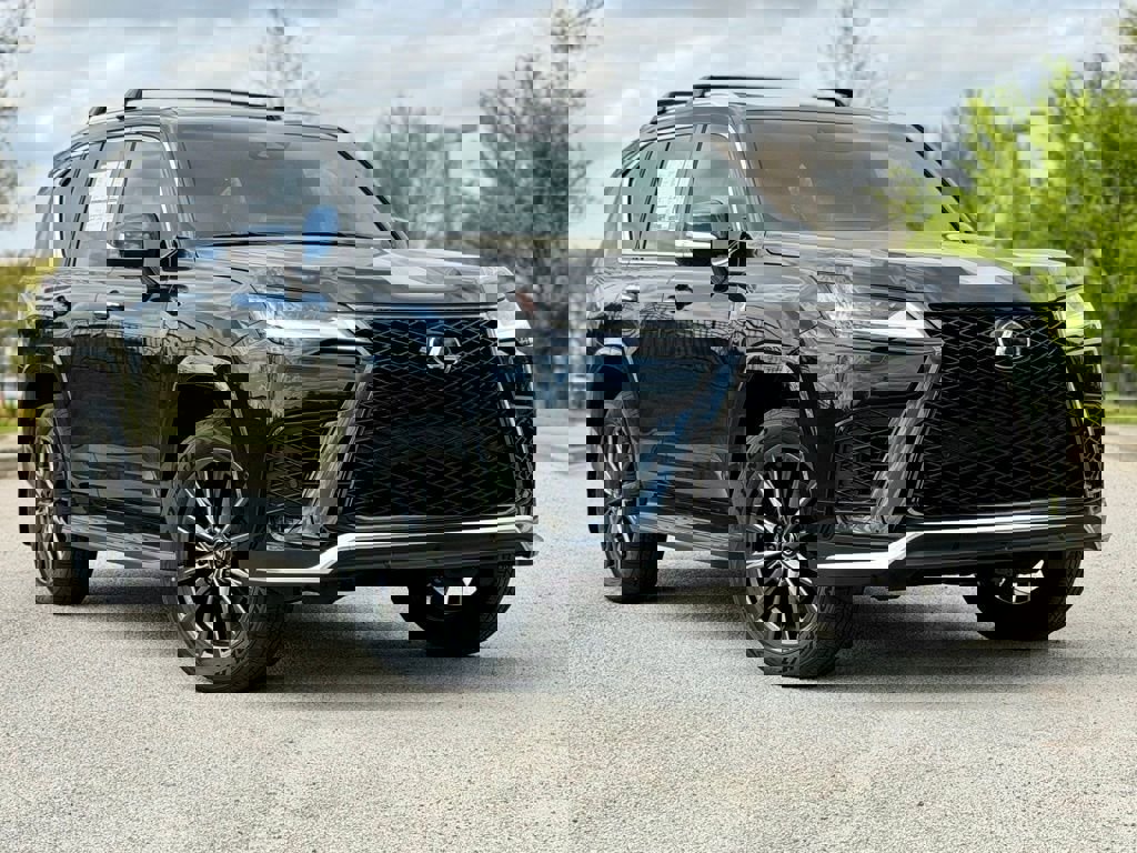 New 2026 Lexus LX 700h F Sport image 2