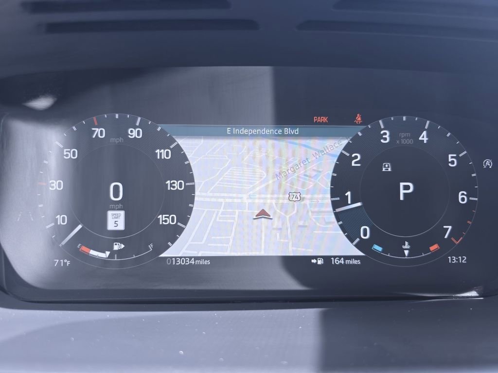 Used 2024 Land Rover Discovery S AWD/4WD image 23