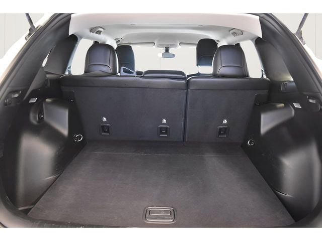 Used 2019 Jeep Cherokee Trailhawk AWD/4WD image 16