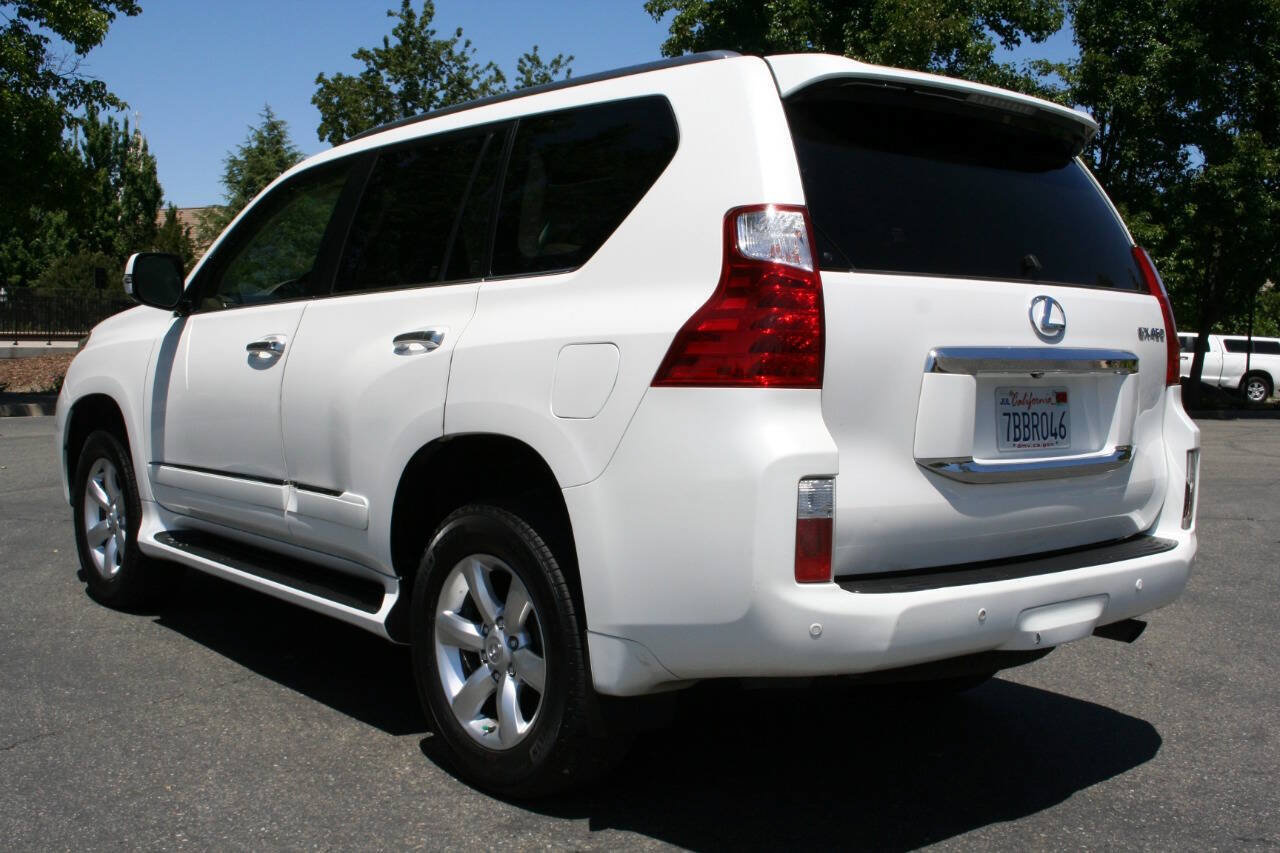 Used 2013 Lexus GX 460 w/ Convenience Pkg AWD/4WD image 7