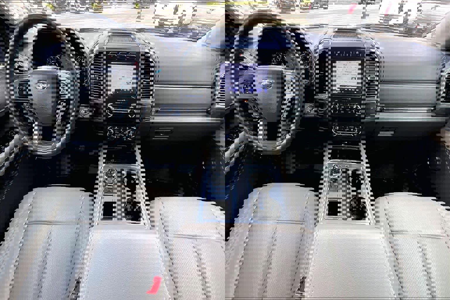 Used 2020 Ford Expedition XLT w/ Equipment Group 202A image 15