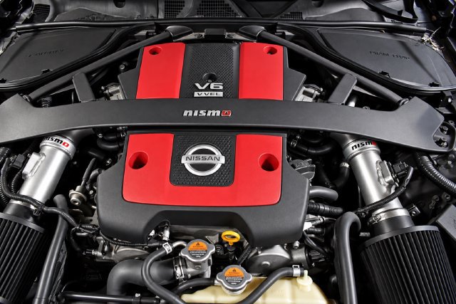 Used 2019 Nissan 370Z NISMO RWD image 38