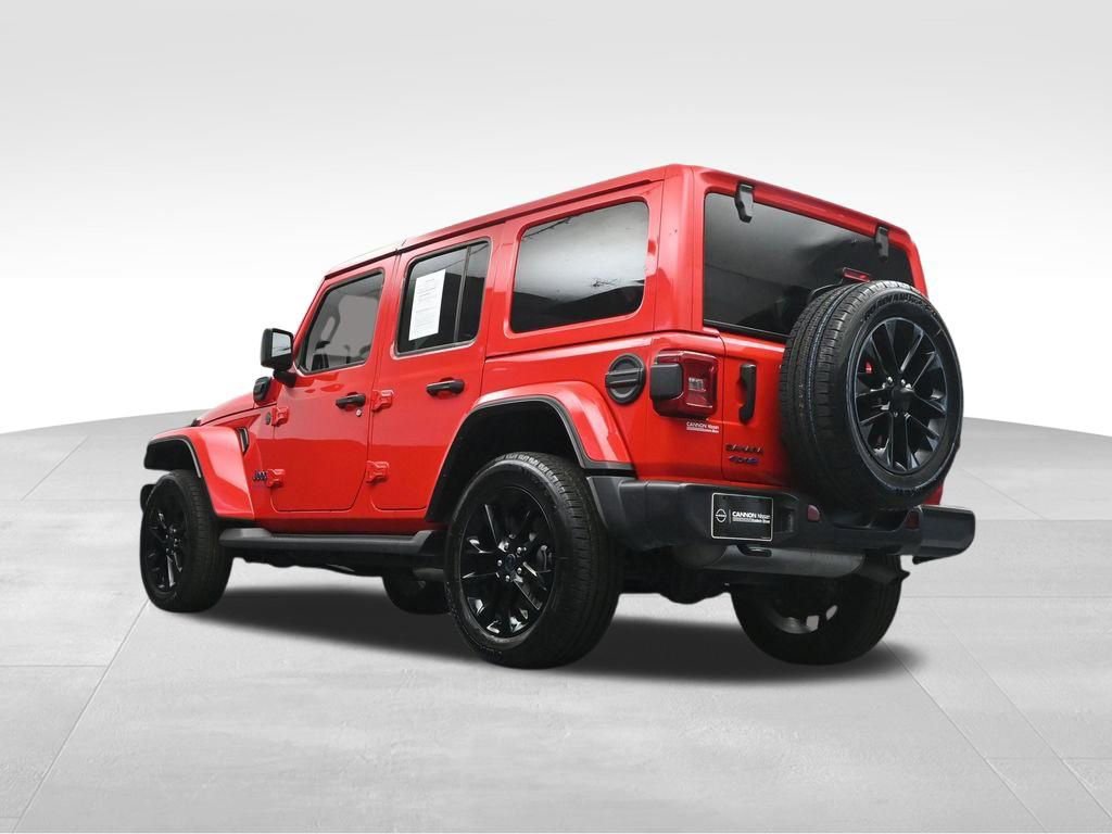 Used 2025 Jeep Wrangler Unlimited Sahara AWD/4WD image 27