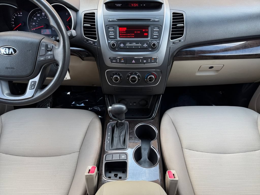 Used 2014 Kia Sorento LX AWD/4WD image 25