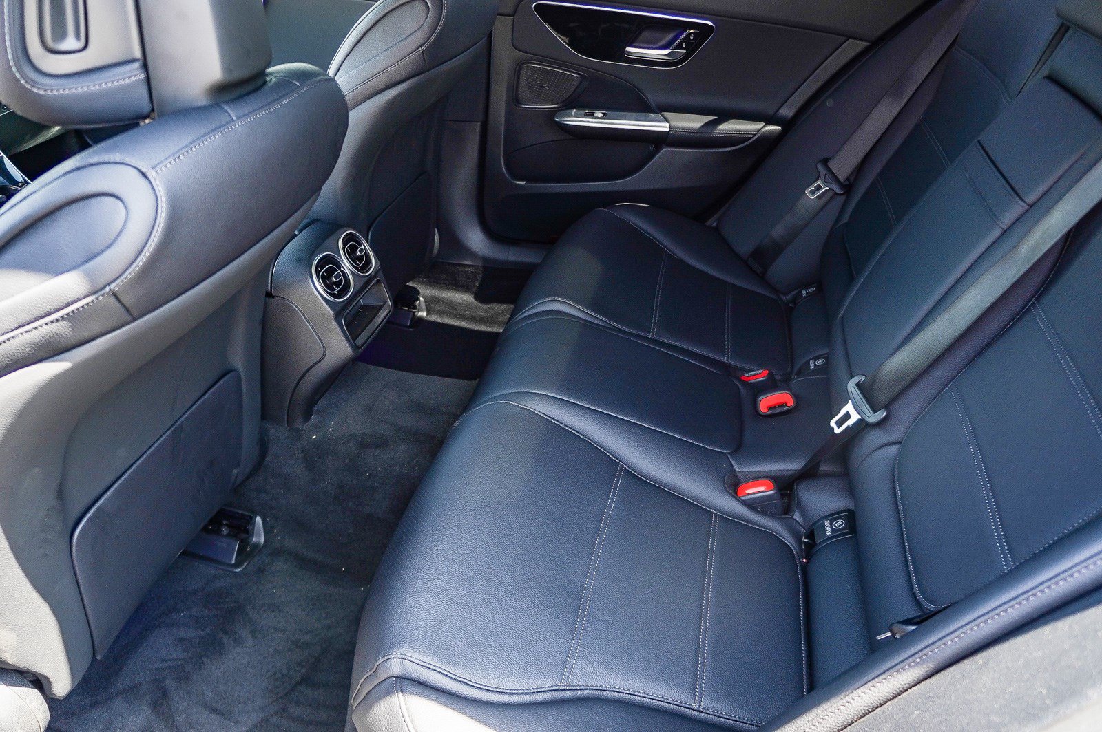 Used 2026 Mercedes-Benz C 300 Sedan image 23