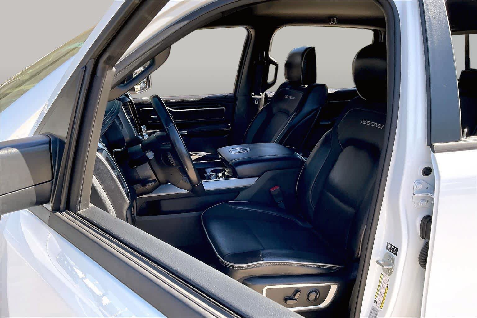 Used 2024 RAM 1500 Laramie AWD/4WD image 8
