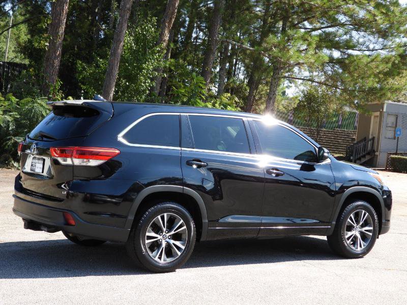 Used 2017 Toyota Highlander Plus image 22