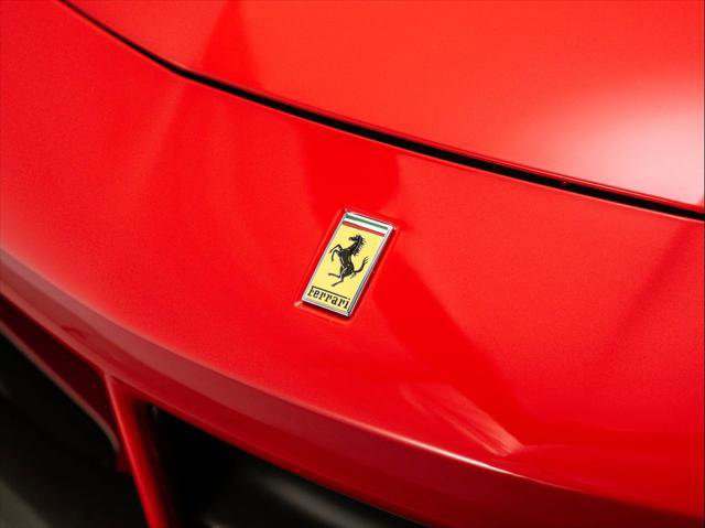 Used 2018 Ferrari 488 GTB image 25