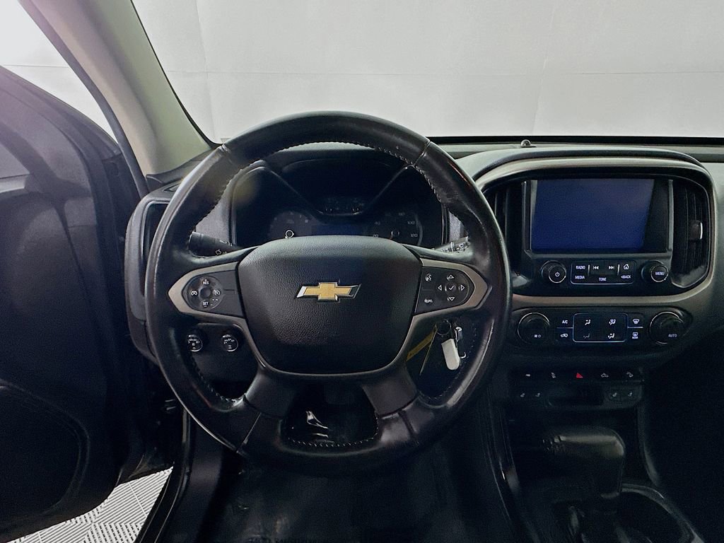 Used 2018 Chevrolet Colorado Z71 AWD/4WD image 16