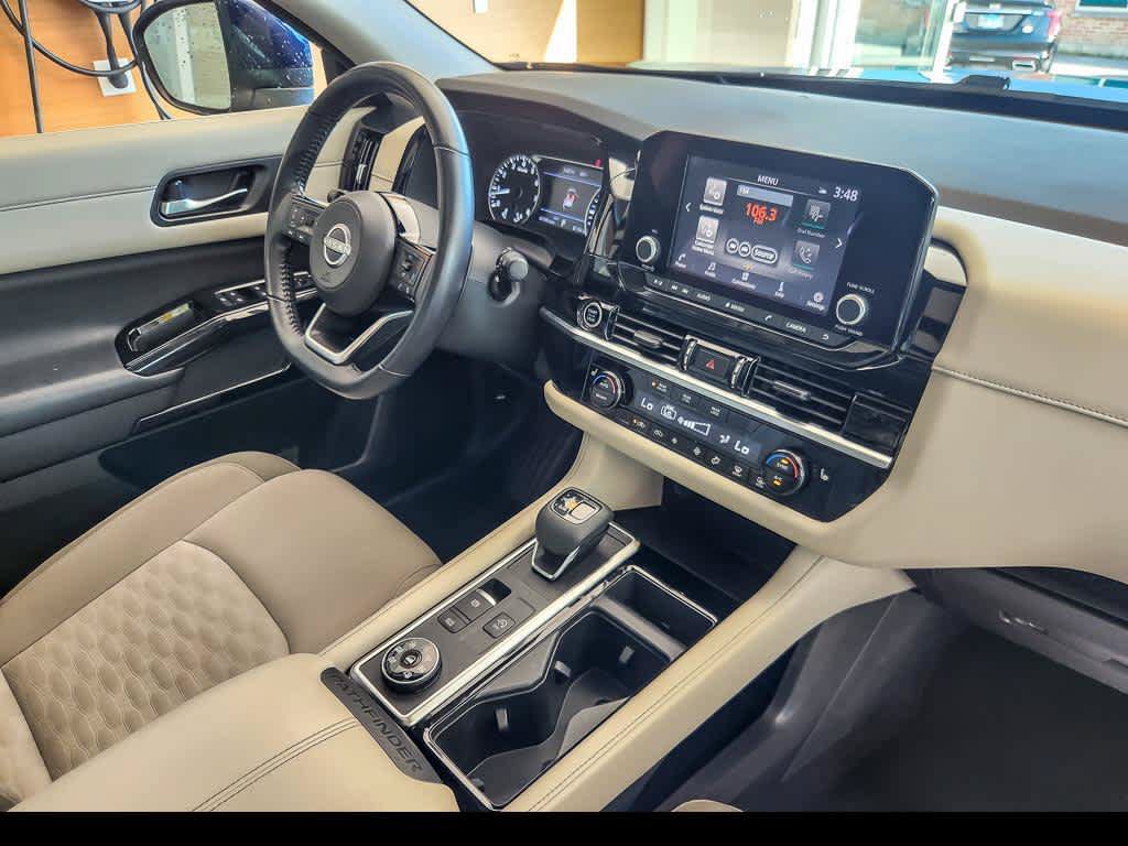 Used 2022 Nissan Pathfinder SV w/ SV Premium Package AWD/4WD image 25