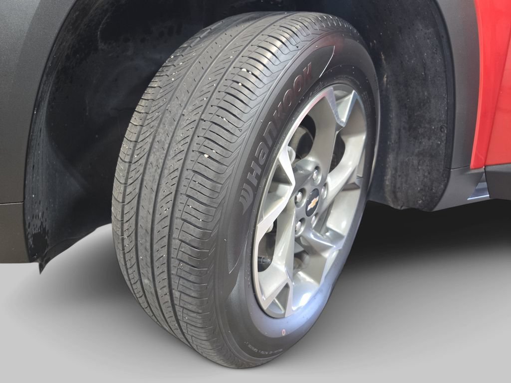 Used 2024 Chevrolet Trax LT w/ Driver Confidence Package FWD image 34
