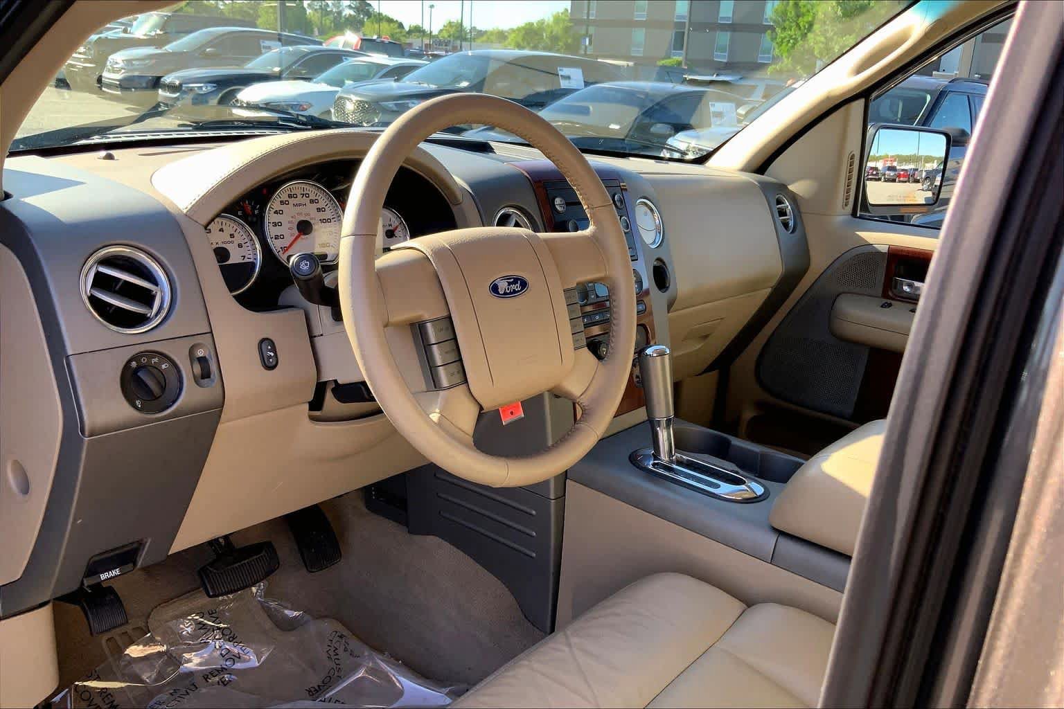 Used 2005 Ford F150 Lariat RWD image 17