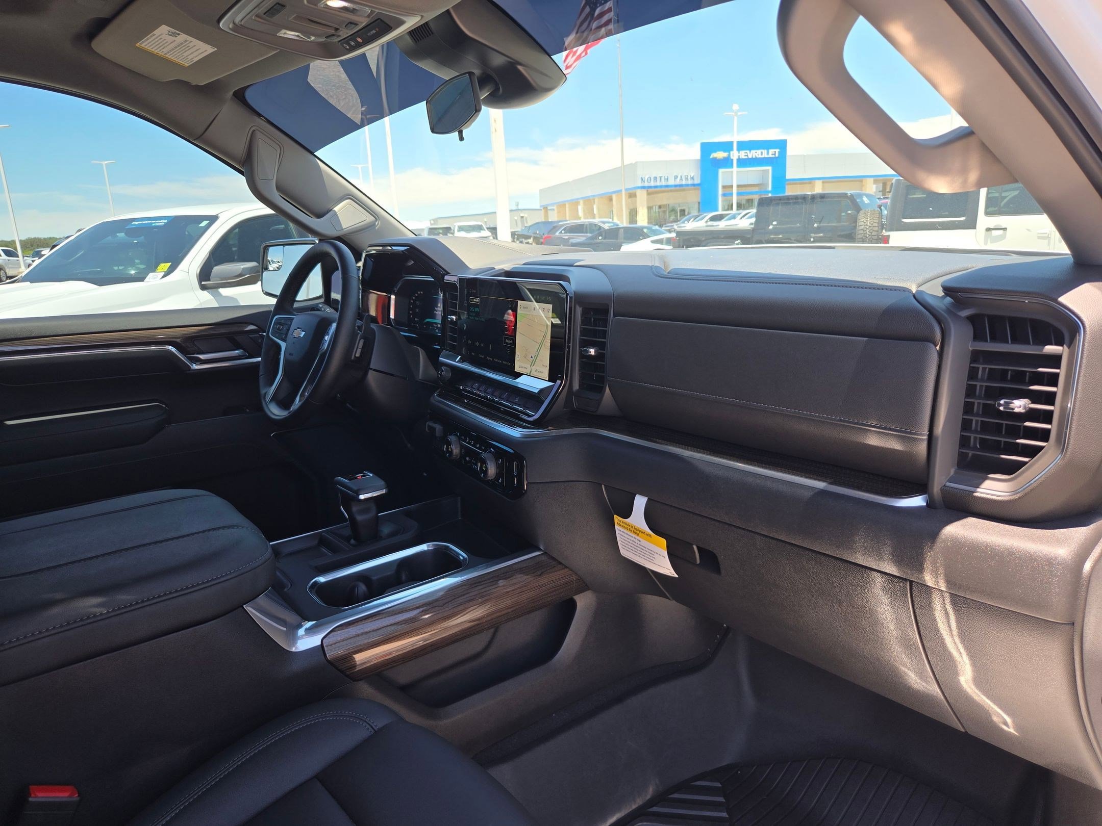 Certified 2026 Chevrolet Silverado 1500 LT AWD/4WD image 23