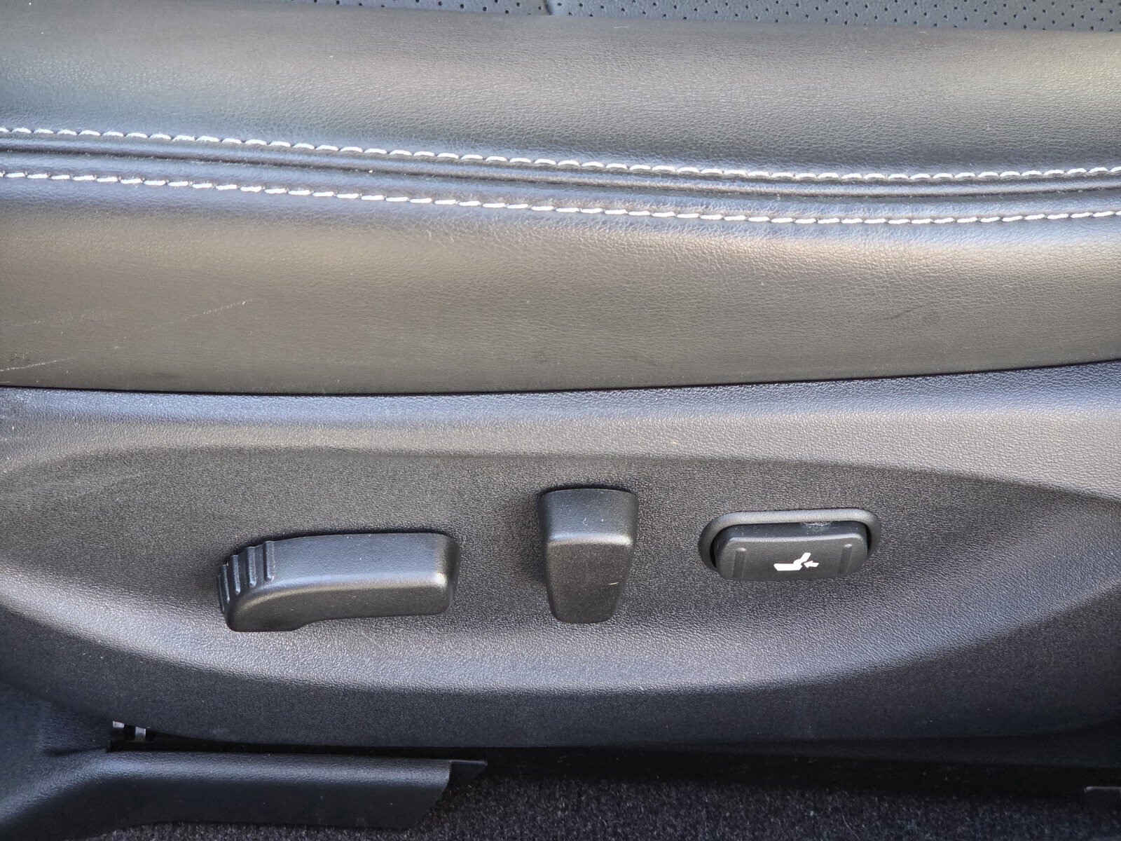 Used 2023 INFINITI Q50 Luxe image 17