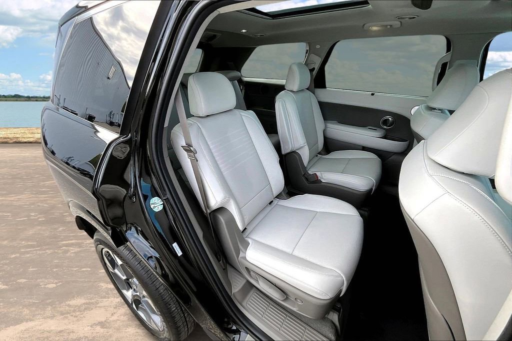Used 2026 Hyundai Palisade Limited image 26