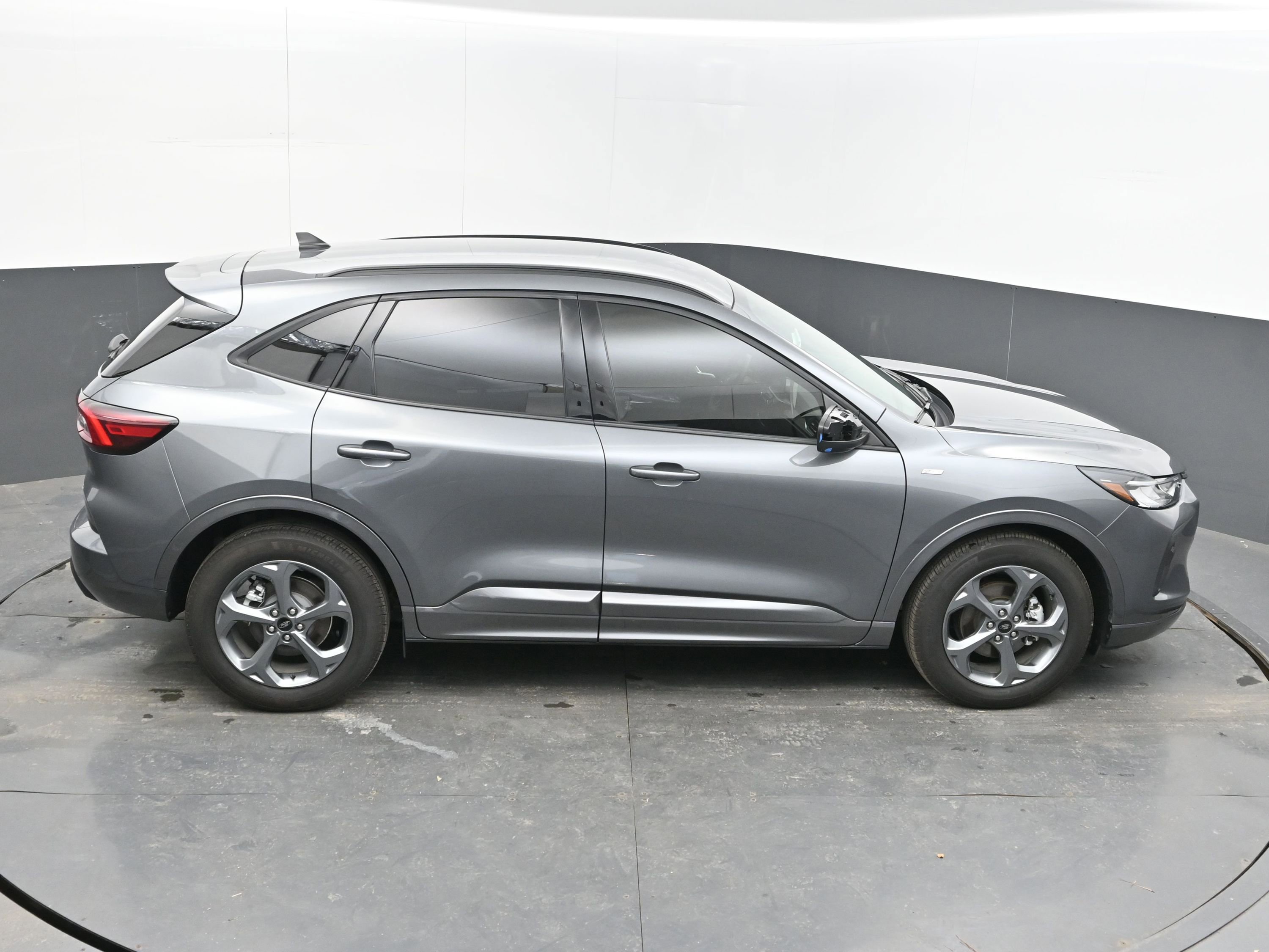 Used 2024 Ford Escape ST-Line w/ Equipment Group 301A image 38