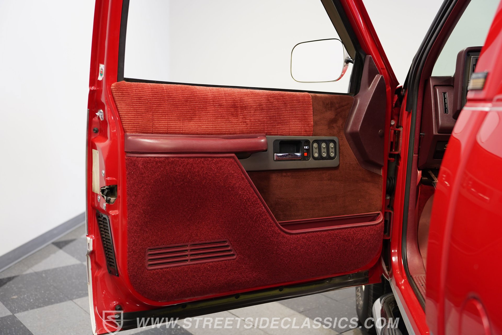 Used 1994 Chevrolet Silverado 1500 4x4 Regular Cab image 37