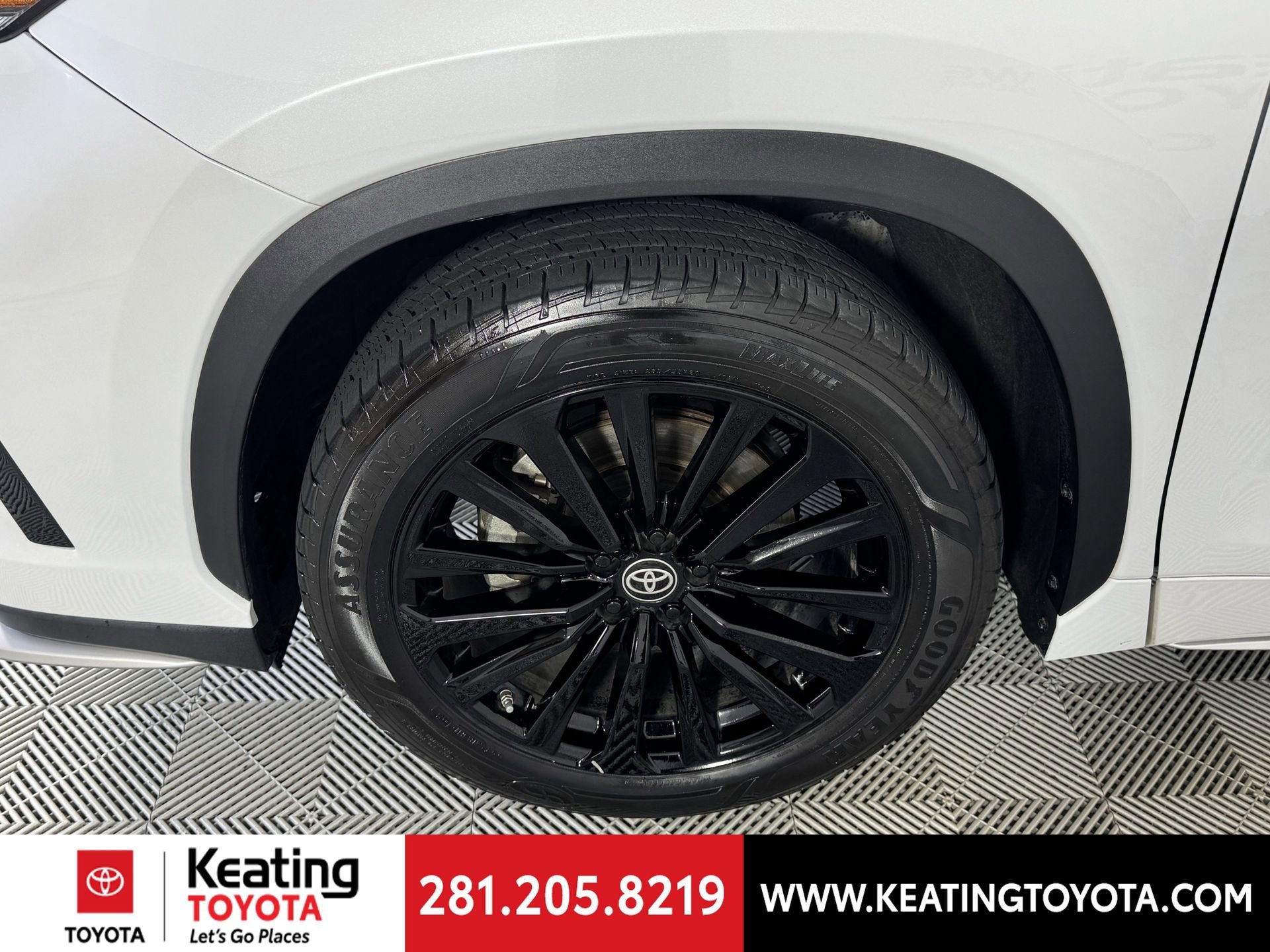 Used 2023 Toyota Highlander XSE image 31