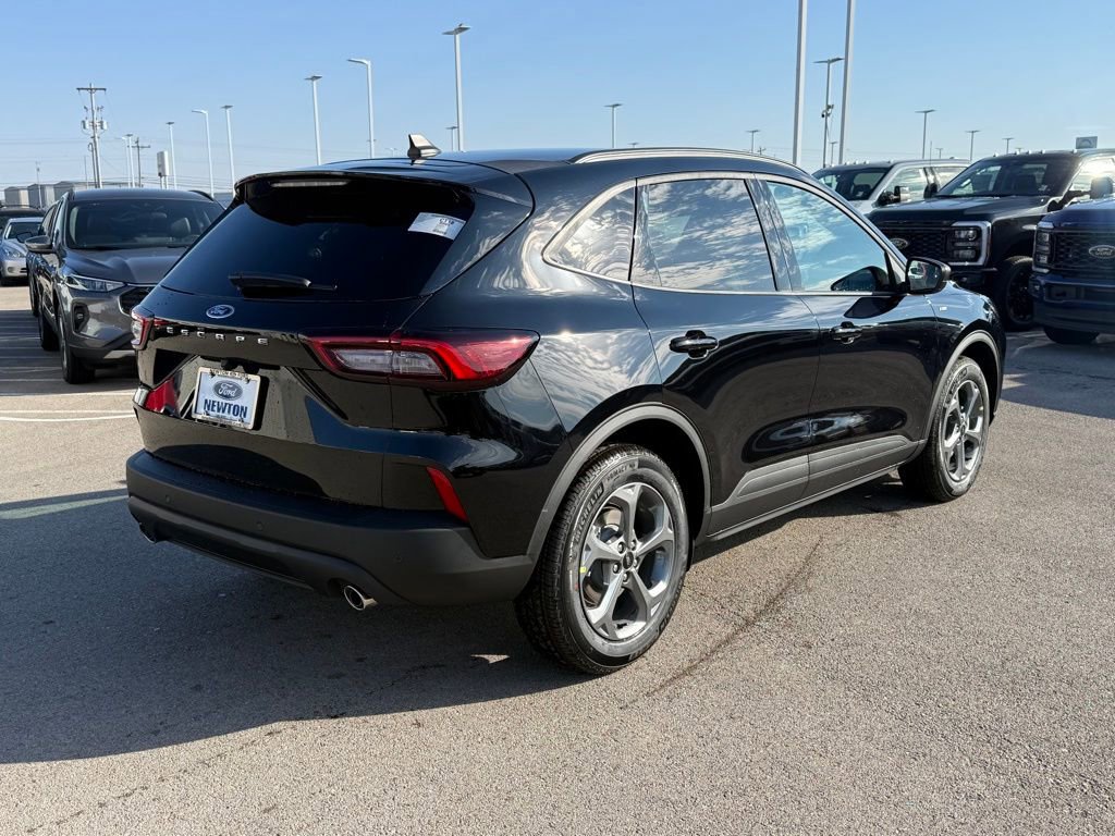 New 2026 Ford Escape ST-Line w/ Tech Pack #1 FWD image 31