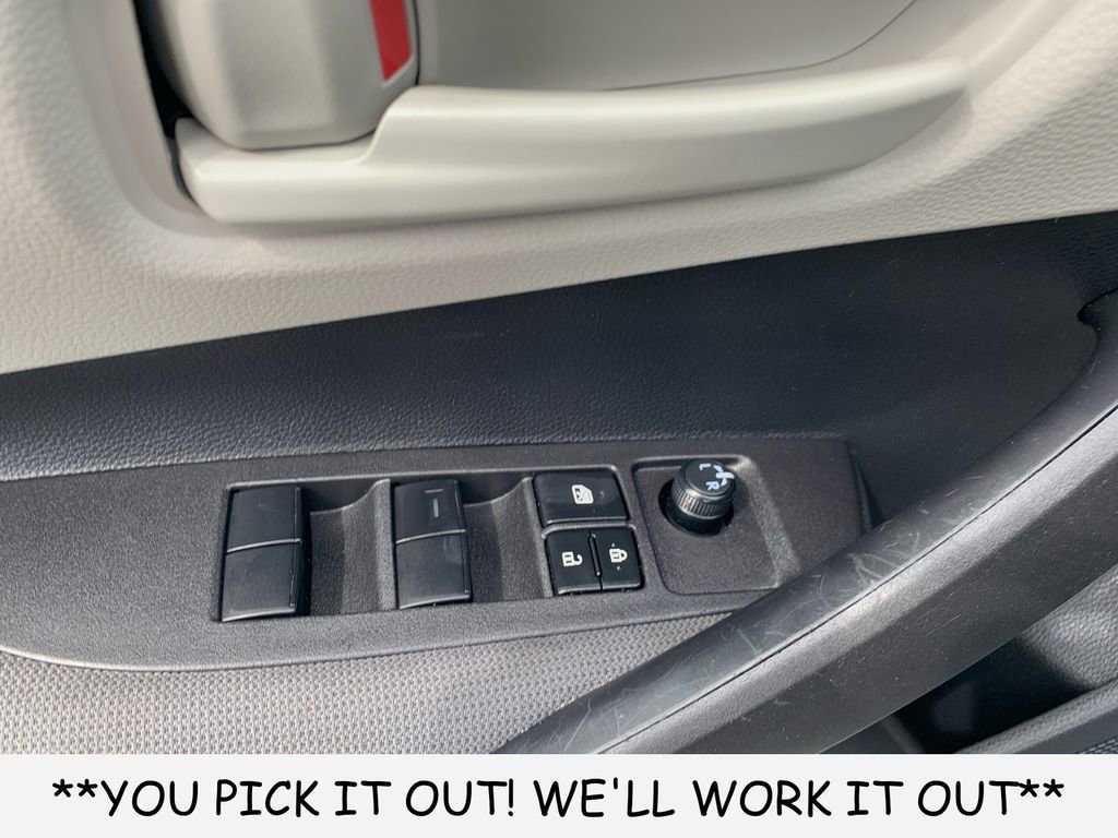 Used 2025 Toyota Corolla LE FWD image 12