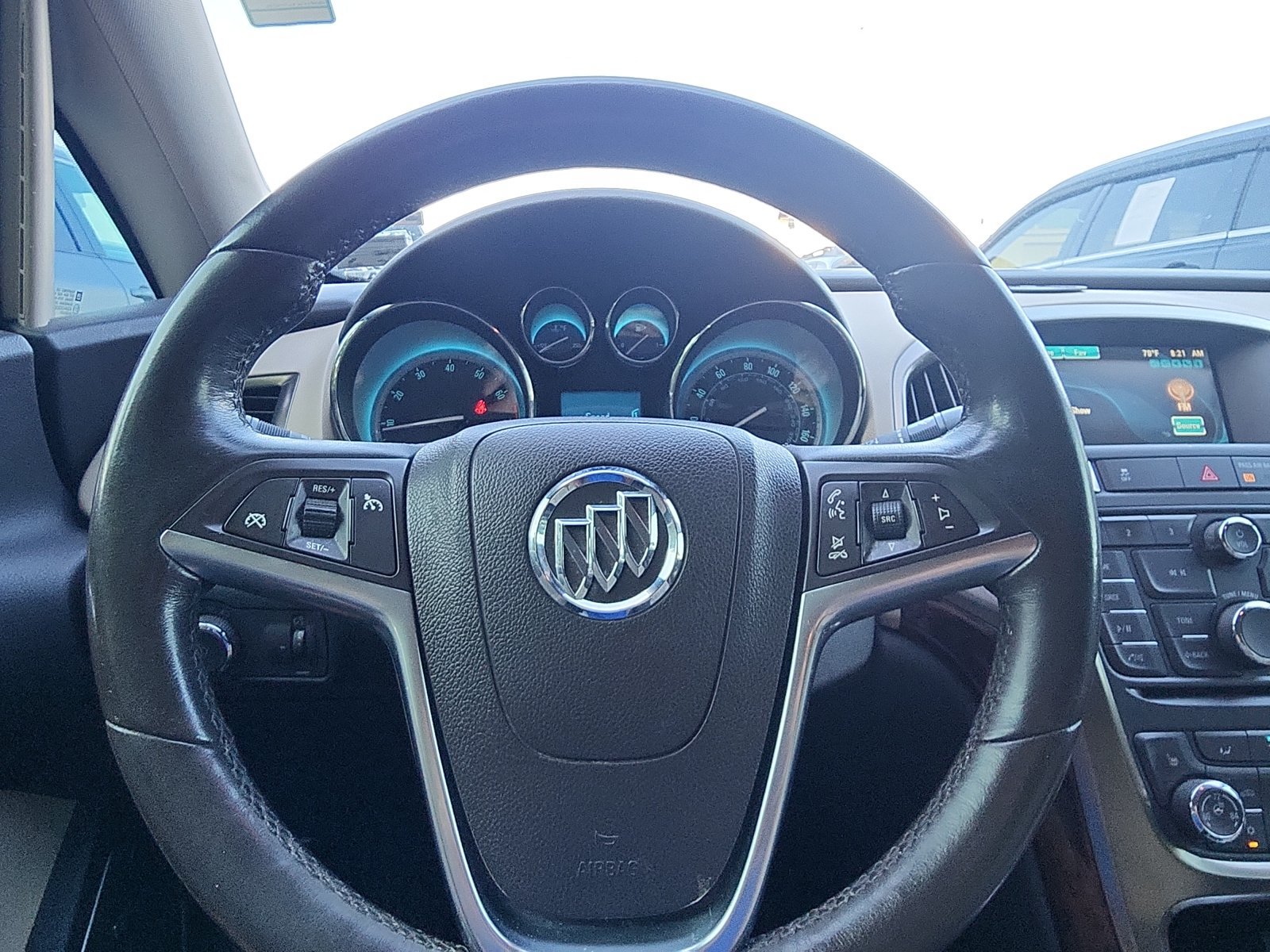 Used 2012 Buick Verano Leather FWD image 12