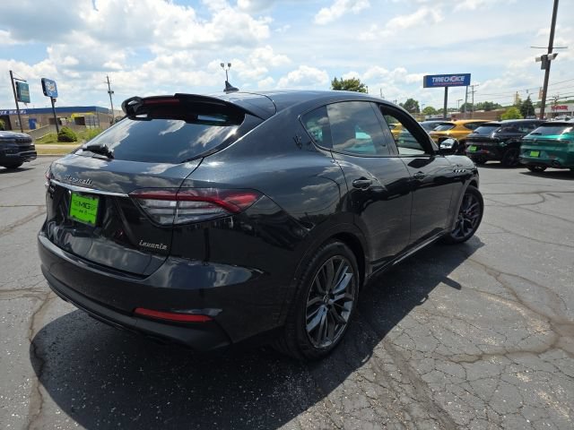 Used 2023 Maserati Levante Modena AWD/4WD image 7