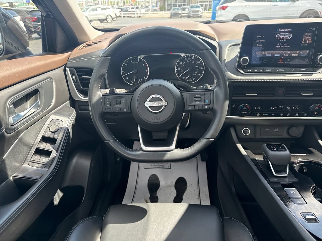Used 2023 Nissan Rogue SV w/ SV Premium B Package FWD image 15