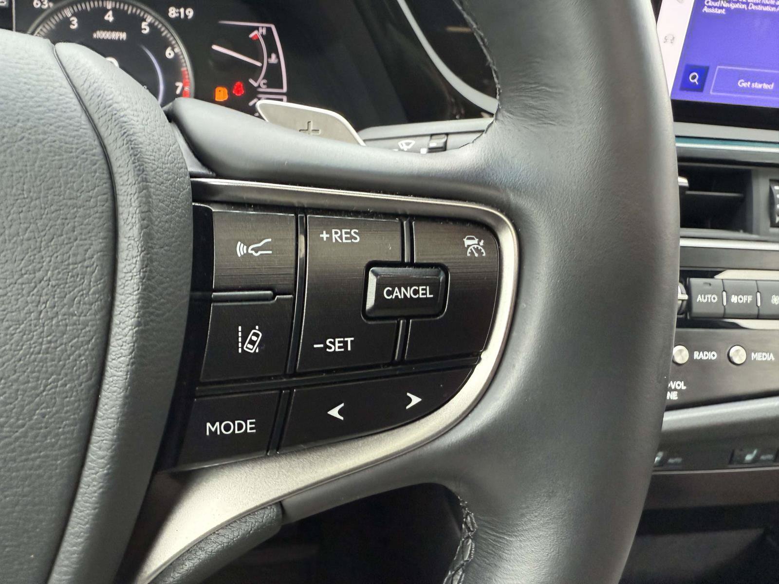 Used 2025 Lexus ES 350 w/ Premium Package FWD image 22
