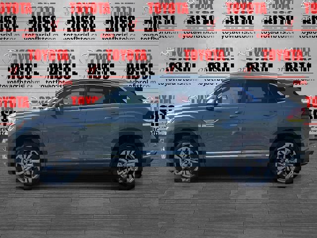 Used 2024 Volkswagen Atlas Cross Sport SEL R-Line image 7