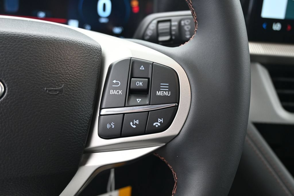 New 2026 Ford Explorer Active AWD/4WD image 32