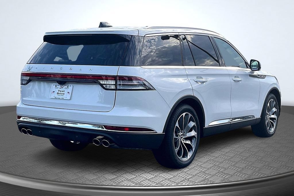 Used 2026 Lincoln Aviator Reserve RWD image 7