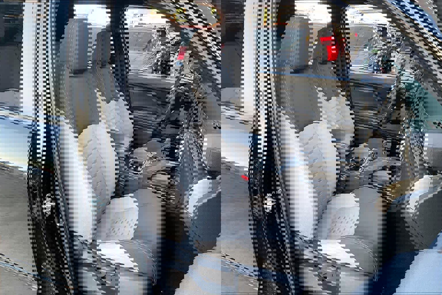 Used 2024 Toyota Tacoma TRD Off-Road image 10