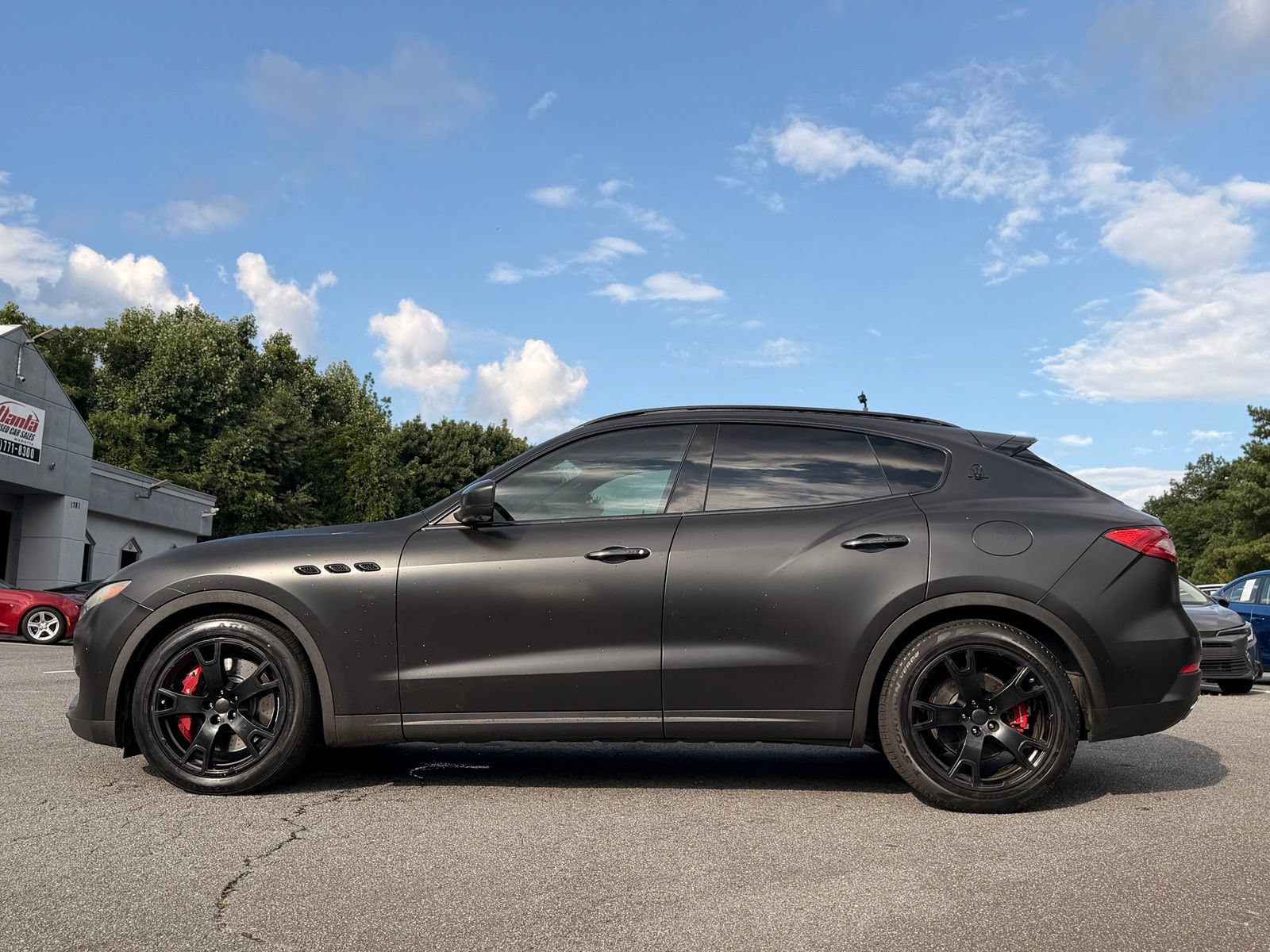 Used 2017 Maserati Levante S AWD/4WD image 2