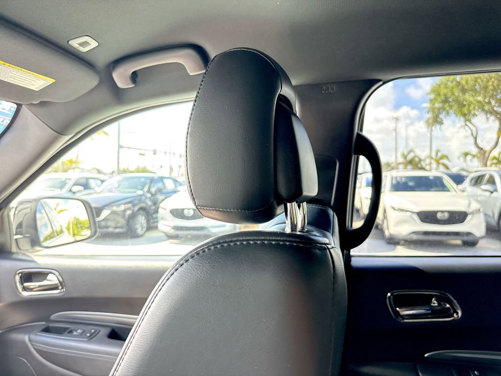 Used 2019 Dodge Durango R/T w/ Blacktop Package AWD/4WD image 16