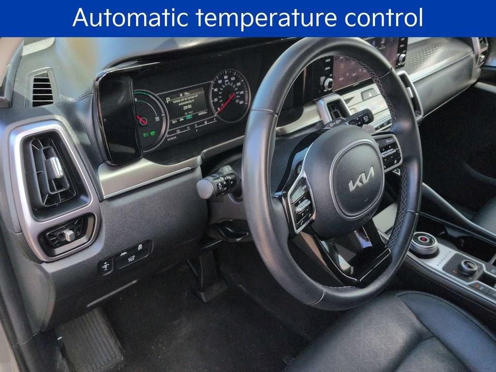 Used 2023 Kia Sorento EX AWD/4WD image 12