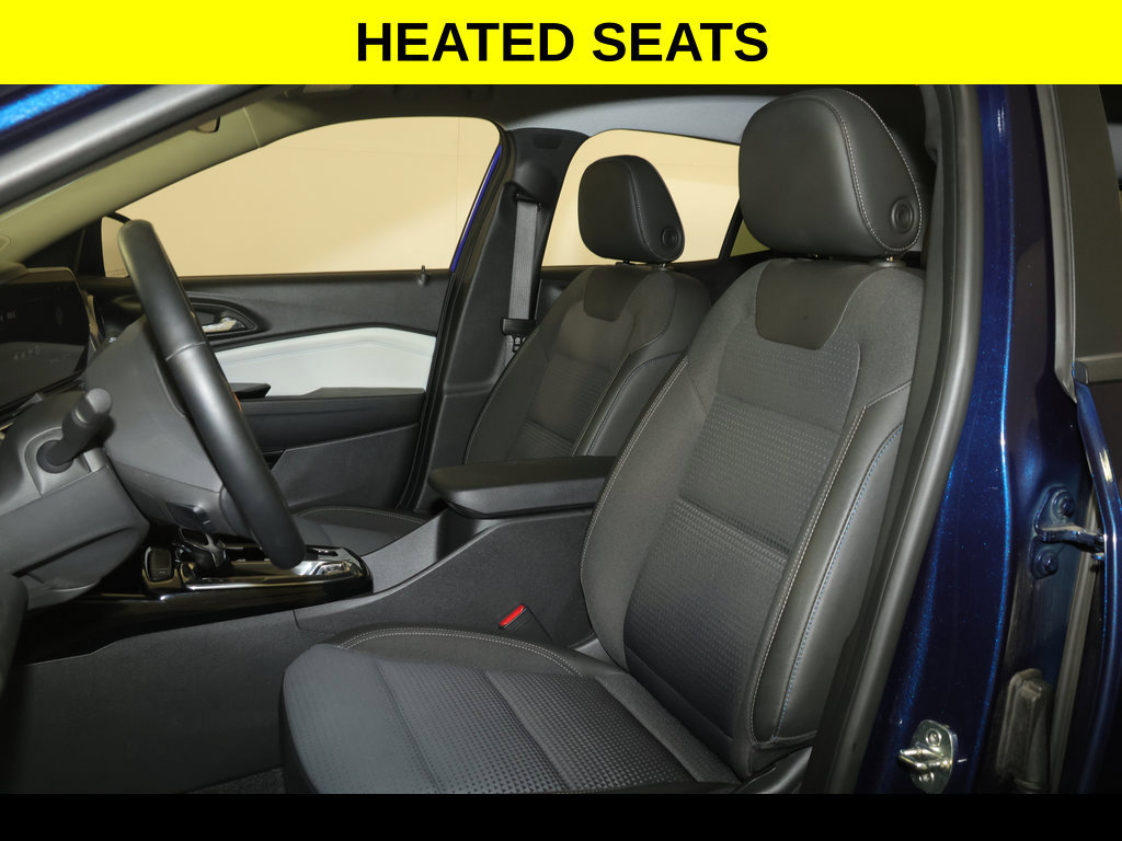 Certified 2024 Chevrolet Trax LT w/ Driver Confidence Package FWD image 3