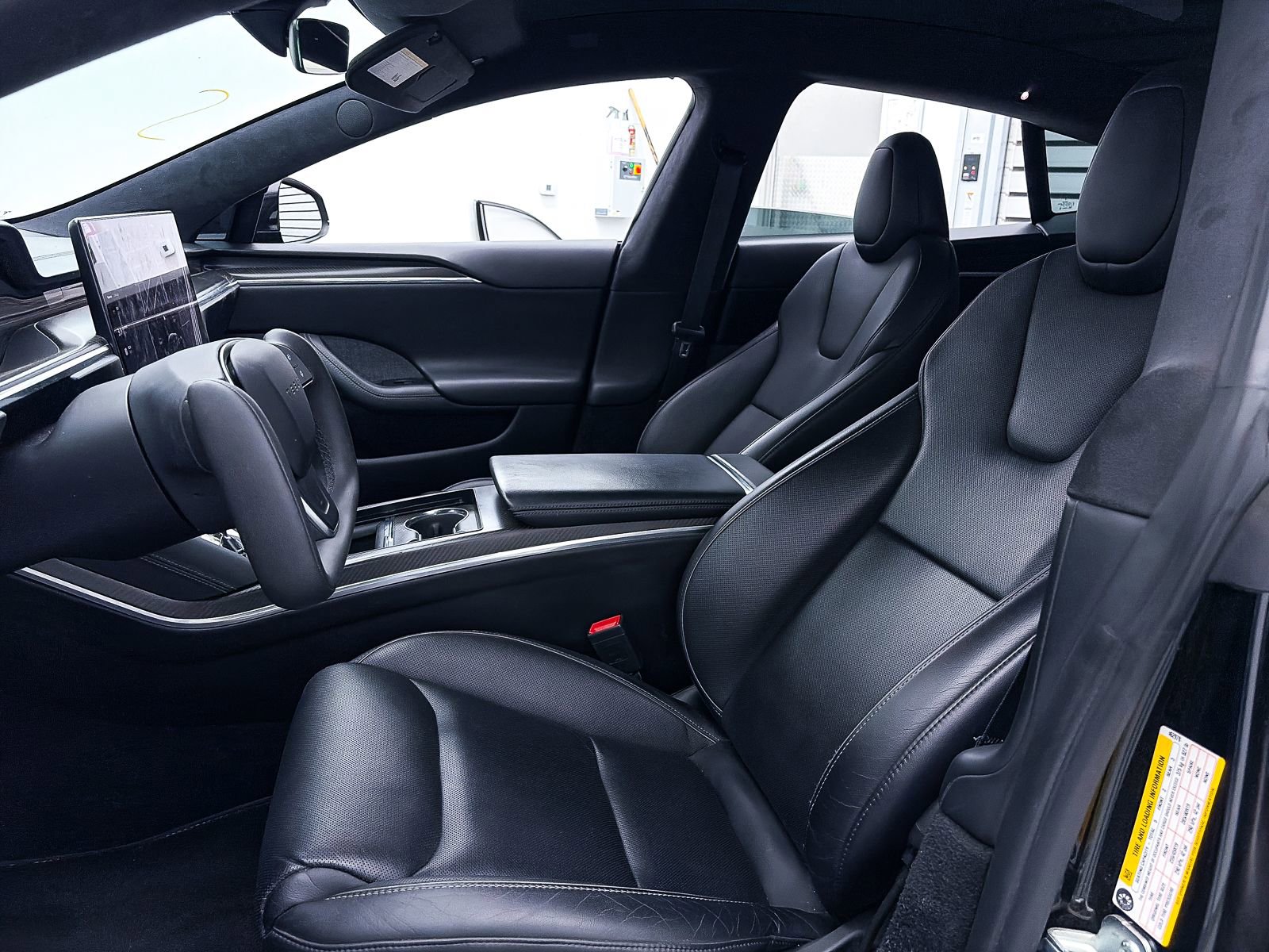 Used 2022 Tesla Model S Plaid image 18