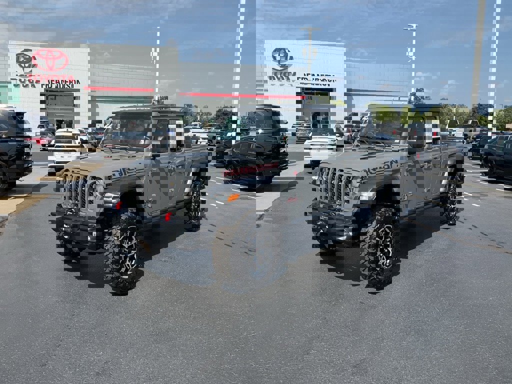 Used 2022 Jeep Gladiator Rubicon w/ Cold Weather Group