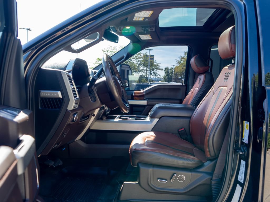 Used 2018 Ford F350 King Ranch w/ King Ranch Ultimate Package AWD/4WD image 11