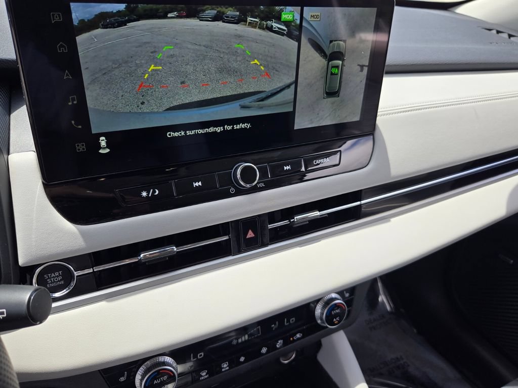 Used 2025 Mitsubishi Outlander SE FWD image 22