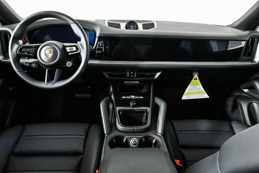 Certified 2025 Porsche Cayenne Coupe image 22