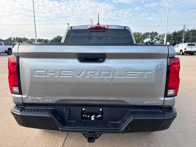 Used 2026 Chevrolet Colorado ZR2 w/ Technology Package AWD/4WD image 4