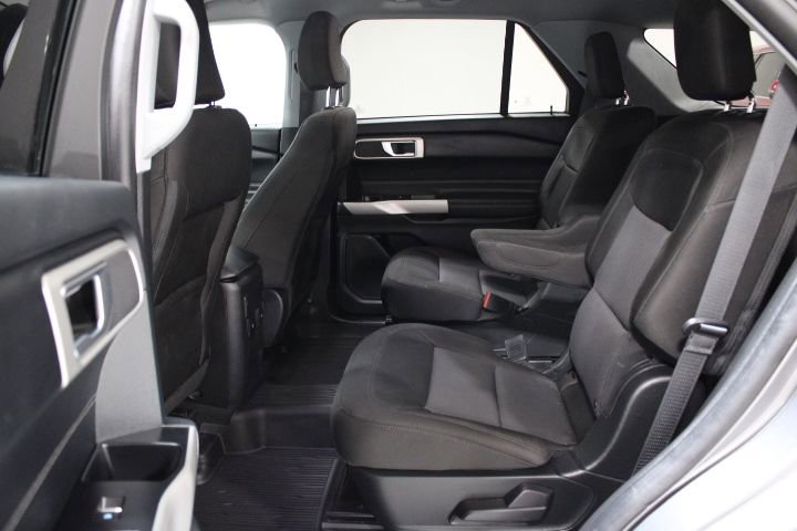 Used 2023 Ford Explorer XLT image 20