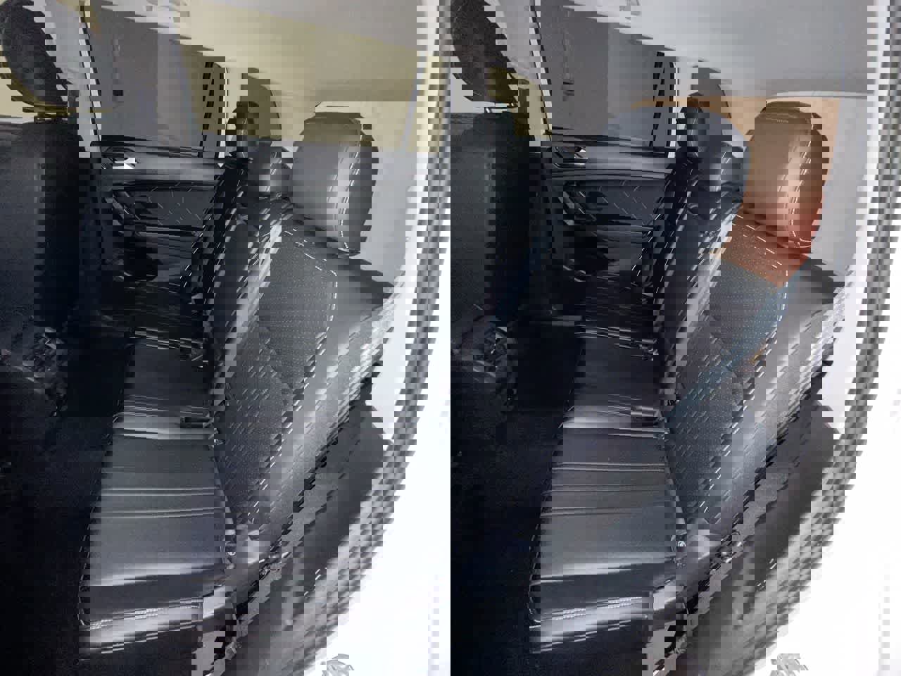 Used 2024 Volkswagen Tiguan SE image 21