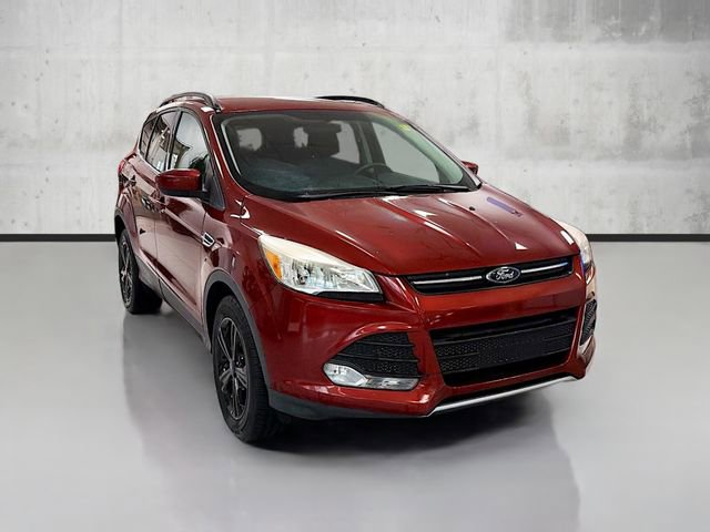 Used 2014 Ford Escape SE w/ Equipment Group 201A image 3