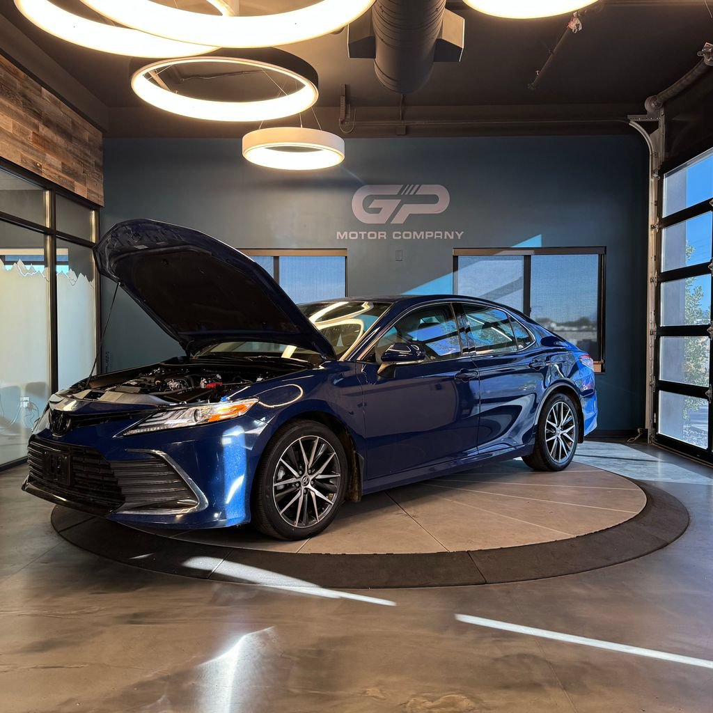 Used 2023 Toyota Camry XLE w/ Cold Weather Package FWD image 24